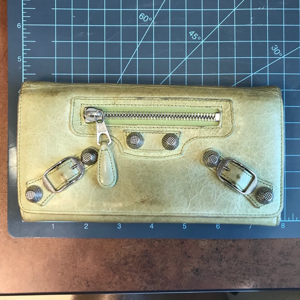 Balenciaga long wallet green used authentic